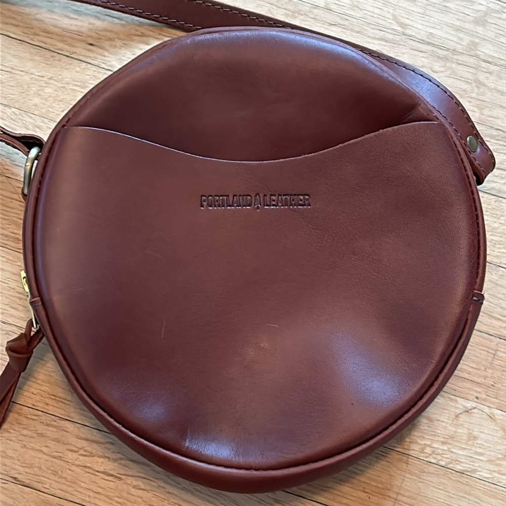 Portland Leather Round Crossbody Bag in Chestnut Brown - Picture 5 of 12